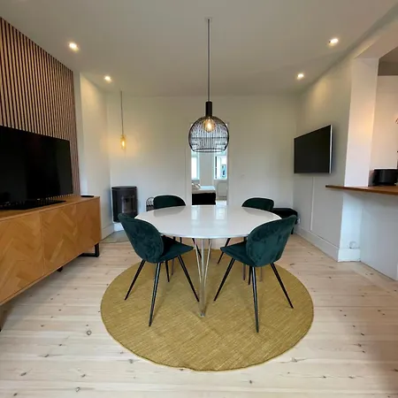 In Town Apartment *